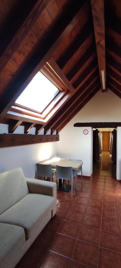 Hostal Mendilatz Orbaiceta Buitenkant foto